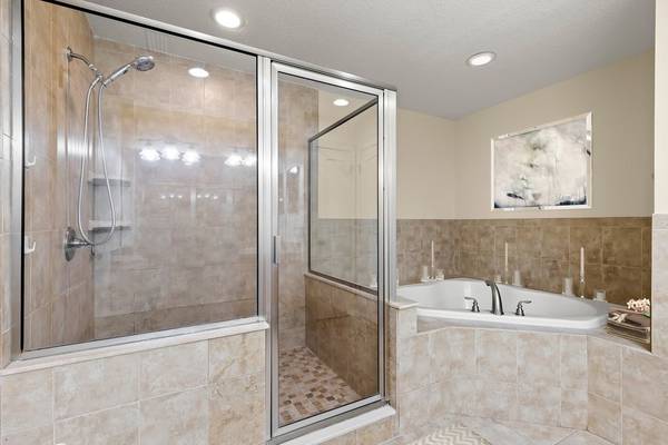 $1,699 / 2br - 840ft2 - ¡Traiga su bote! Acceso al muelle Aplica hoy y obtén renta gratis!!! (917 Apollo Beach Blvd, Apollo Beach, FL)63772383062659120