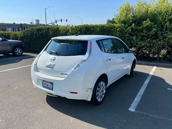 2015 Nissan Leaf  S - 53K Miles  Excellent Battery - 70 Mile Range - $5,500 (rohnert pk / cotati)63617563039235124