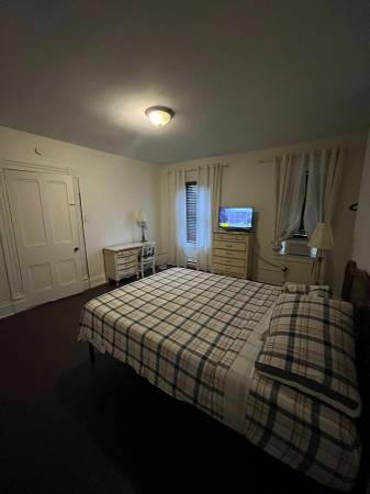 $5 / 4br - Free Room for live-in House Keeper (Pittsburgh)64013204913026120