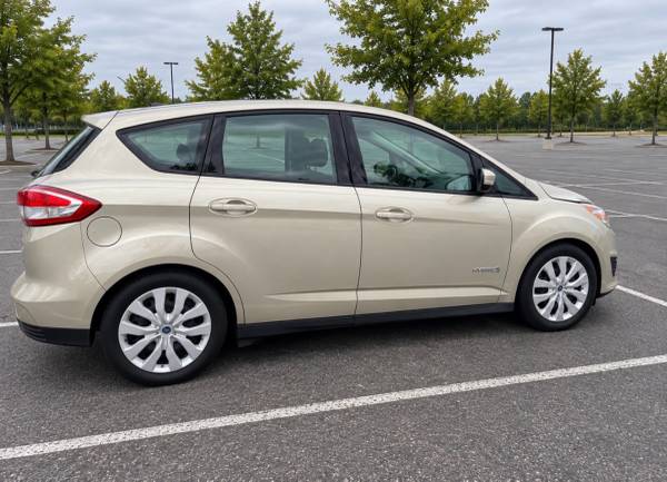 2018 Ford C-Max SE Hybrid - Photo 4