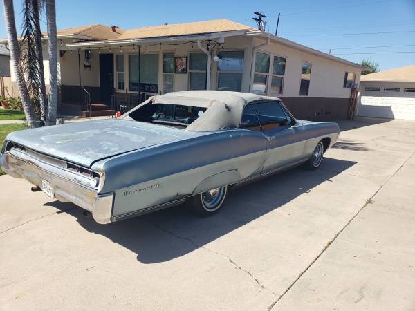 1967 Pontiac Bonneville descapotable - $8.000 (San Diego)63440818124547124