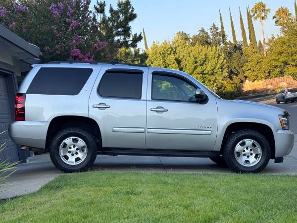2011 Chevrolet Tahoe LT 4WD - $17,800 (Roseville)63619344371459123