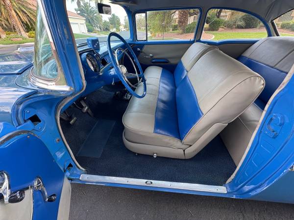 **1957 Chevy de 2 puertas – Un clásico libre de óxido** - $22,000 (Las Vegas)63624260423939124