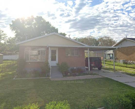 $800 Habitación amueblada en Magna (Magna)63671040781825120