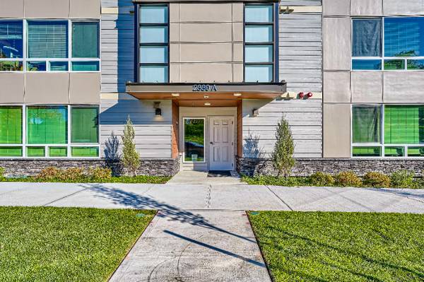 $1475.00 ONE MONTH FREE w/12 month lease! McCormick Heights in Tacoma!63814735866625120