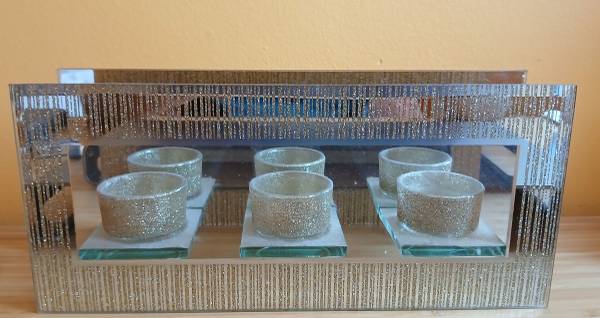 Christmas 3-Candle Holder Decor 1