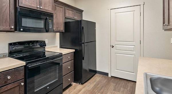 $1,625 / 2br - 990ft2 - Rare Opportunity: 2 BR/2 BA Home with Playground Access (Meridian)63981533855619122