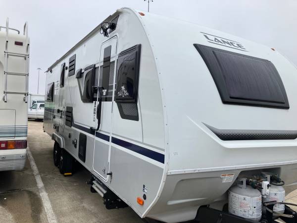 2023 lance 2465 travel trailer 1