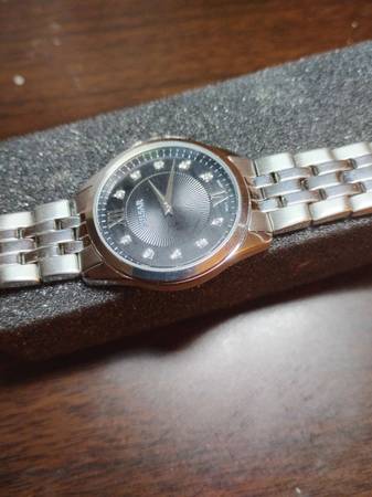 Pulsar diamond sport watch - $99 (rockland)63471426283265121