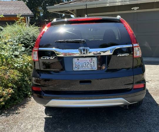 Well maintained 2015 HONDA CRV AWD EX-L - $12,900 (Renton)63623079069699123