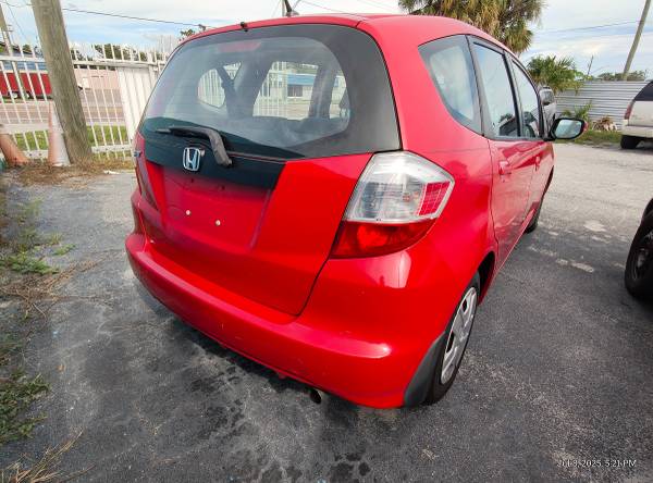 Honda Fit 2012 - $2.900 (Tampa Drew Park)63443591435777121