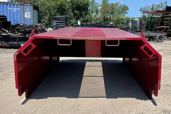 12' REMOVABLE CHIPPER TRUCK TOP TAKE OFF - $1,500 (LAKE BLUFF)63618847279363122