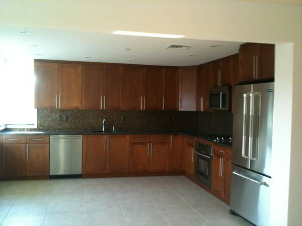 $1,075,000 / 3br - 1820ft2 - For Sale (Bensonhurst)63827205771011124