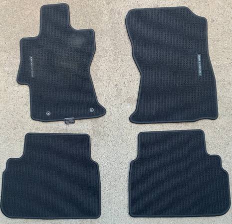 Subaru Crosstrek Car Mats 1