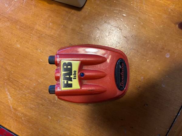 Danelectro fab echo pedal 1