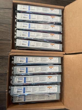 19 Electrical Ballasts Triad-B232IUNVHP-N 1
