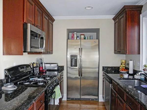 $4,100 / 3br - 1858ft2 - 3 Bedrooms 2 1/2 Baths townhouse to rent (Natick)63856666007041123