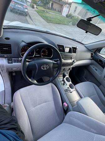 For Sale 2009 Toyota HighlanderSport Utility 4D - $8,000 (santa clara)63654702013059120
