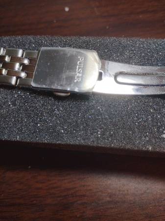 Pulsar diamond sport watch - $99 (rockland)63471426283265124