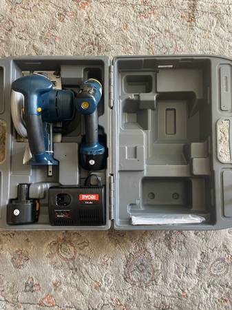 Ryobi Drill & Circular Saw Set 1