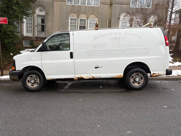 2007 Chevrolet Express 2500 - Photo 7
