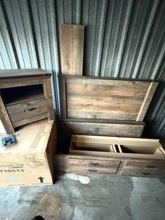 Full size bed frame/ King bed Frame 1