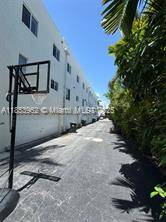 $6,500 / 4br - 2352ft2 - Elegant and modern townhouse in prestigious Bay Harbor Islands. (BAY HARBOR ISLANDS)64049455295105120