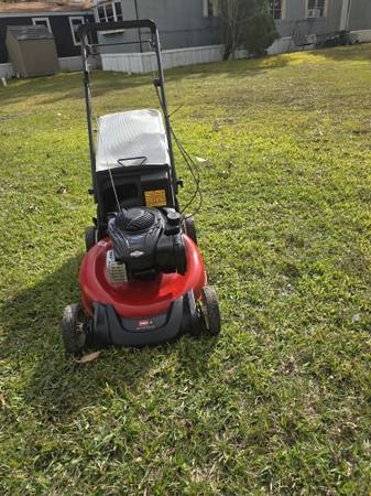 Toro 21" Self-propelled lawn mower 1