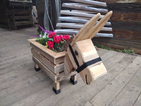 Donkey Planter 1