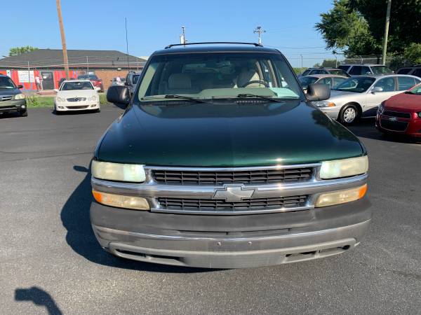 Suburbano Chevy 1500 LS de 2002, 1 dueño, ¡134 mil millas! - $7,950 (Charlotte)63613387623041122