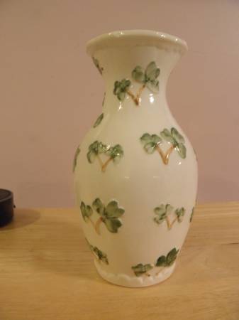 Irish Shamrock Vase 1