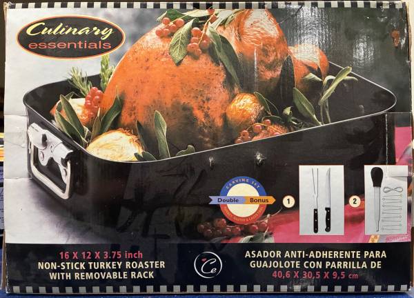 Culinary Essentials: Non-Stick Turkey Roaster with Removable Rack 1