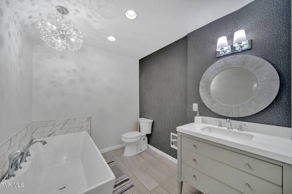 $579,000 / 4br - 3415ft2 - Modern Victorian Style Home for Sale (Gate City)64278777197953123