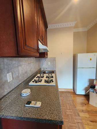 $2,000 / 1br - 1 bedroom 1 bathroom next to queens college (KEW GARDEN HILLS)63816602498305123