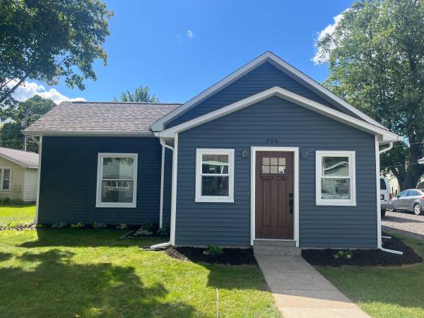 $2,950 / 3br - Totalmente renovado y amueblado - A pasos del centro de New Carlisle (New Carlisle, IN)63665762326529121