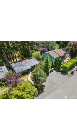 $2,300 / 2br - 1100ft2 - 2bed 1bath House (Shoreline)63811610653699122