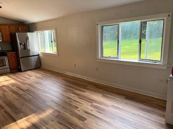$1,700 / 2br - 1250ft2 - 2br - 1250ft2 - $1850 / 2br - Deluxe Apt, Portsmouth Area - Near Exit (Dover, NH)63931789440003123