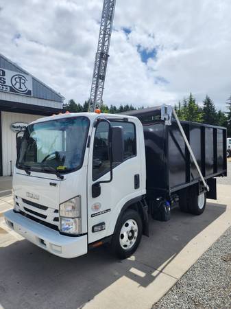 2019 Isuzu NPR HD