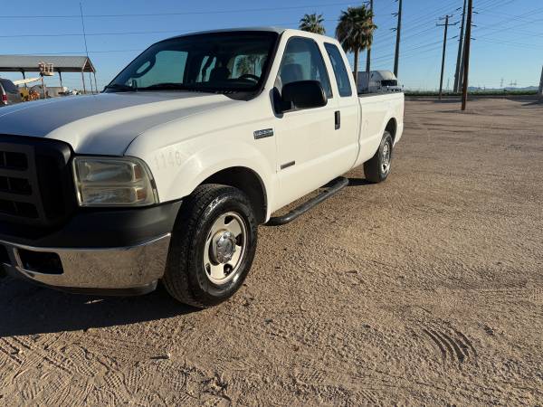 Ford F-250 2WD diésel 2006 *37 000 millas - $14 800 (Buckeye)63470415551489124