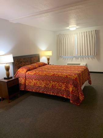 $443 / 1br - -7-day weekly rate starting at 442.46 before tax (3040 SE 82nd Ave)64039056700161120