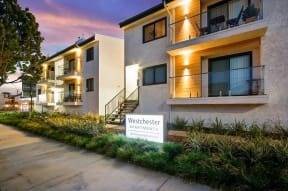 $2,148 / 500ft2 - Armarios Grandes, Reciclaje, Chimenea (6615 W 86th Pl, Los Ángeles, CA)63700919878403122