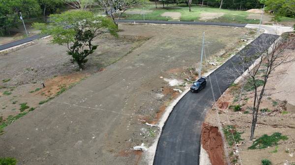 AN EXCEPTIONAL LOCATION FOR YOUR NEXT INVESTMENT. 1
