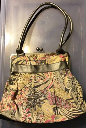 Royal Brand Decorative Floral Design Handbag 1