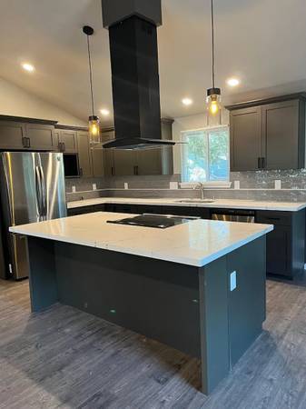$3,495 / 3br - 1800ft2 - Piso dúplex de 3 dormitorios (Lakewood)64031308156035123