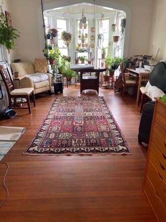 $1,600 / 1br - Amplio departamento de una habitación en primer piso (Florence MA)64017045478402121