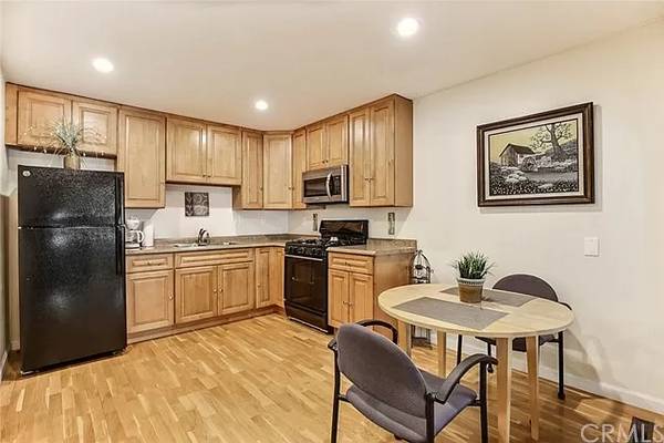 $2,100 / 1br - 650ft2 - Beautiful in law unit with private entrance and plenty of parking (San Jose - East Foothill)63868152008067124