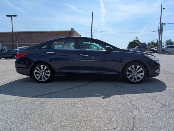 Hyundai Sonata 2012 - $5,200 (Urbana)63625059140995124