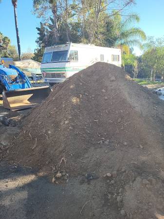 FREE FILL DIRT 1