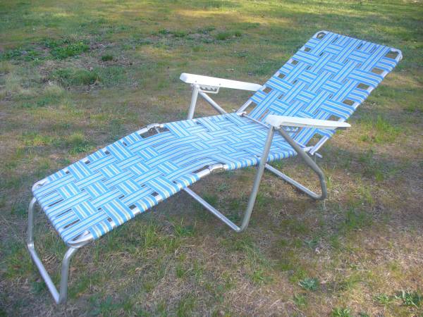 Vintage Webbed Reclining Chaise Lounge Aluminum Lawn Beach Chair 1