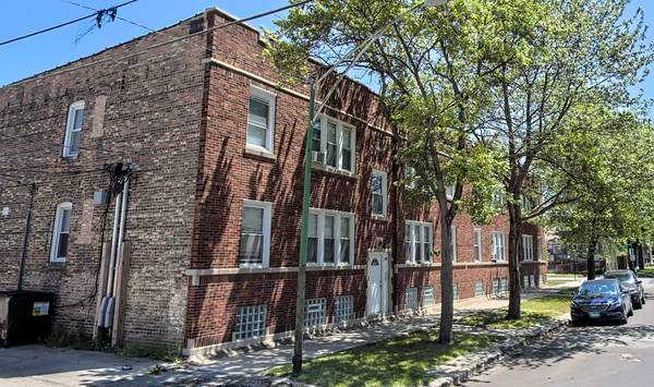 $1,200 / 2br - Apartment $1,200 / 2 Bedrooms 1 Bath - 98th & Loomis63898603410691120